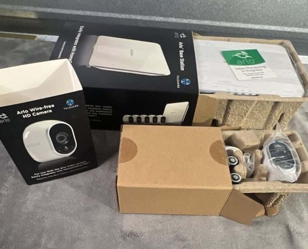 Netgear Arlo Wire-Free HD Camera and Base Station System.  NOT TESTED.